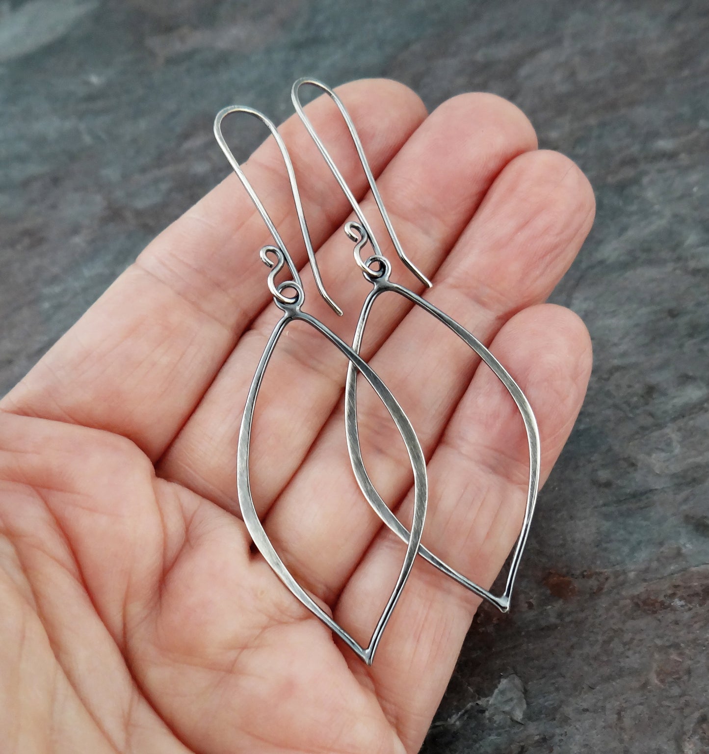 Falling Leaves Minimal Earrings || hand forged sterling silver leaves (7027)