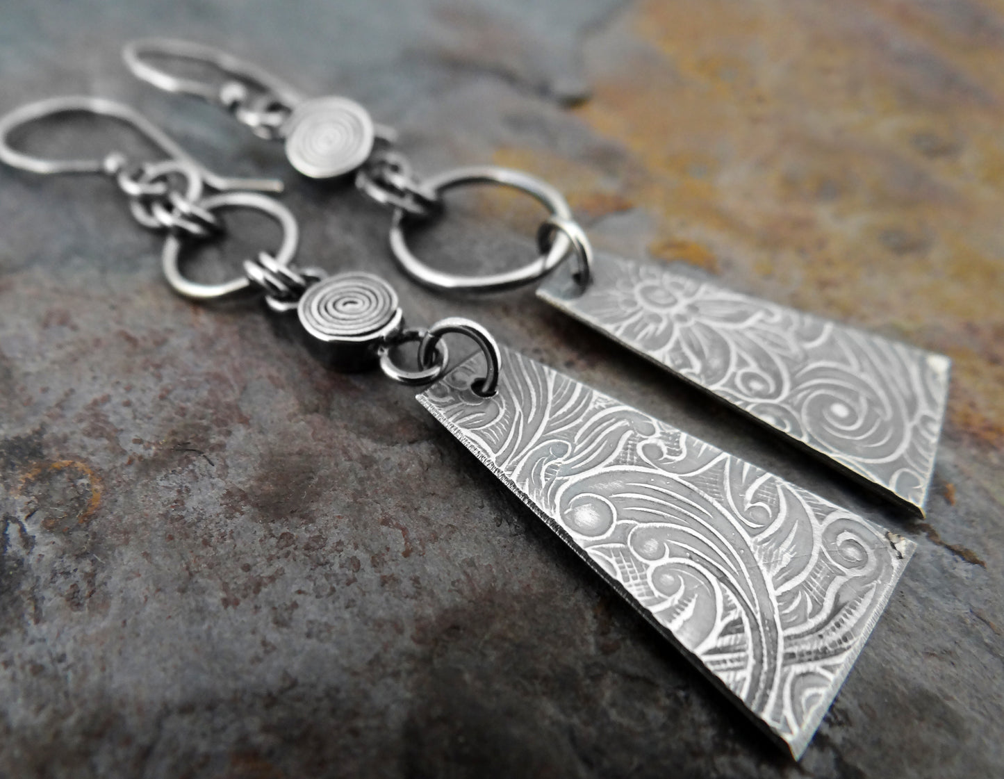 Just Different Enough to be Interesting || textured mismatched sterling silver earrings (7052)