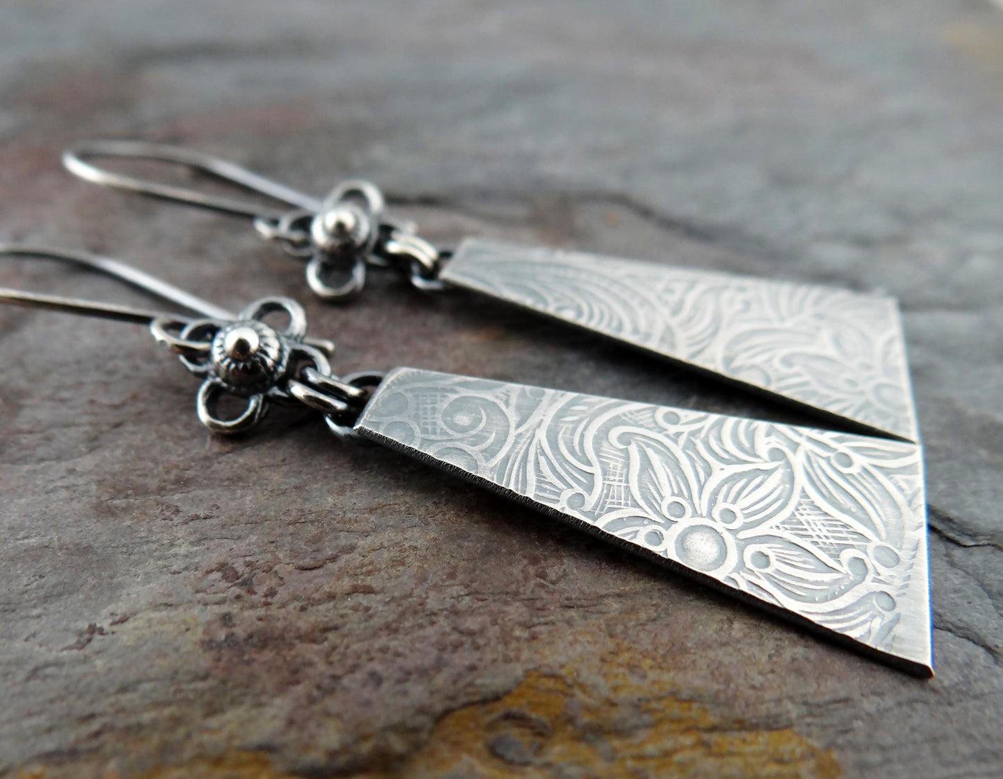 Industrial Flower Earrings II || metalsmith textured silver earrings (7054)