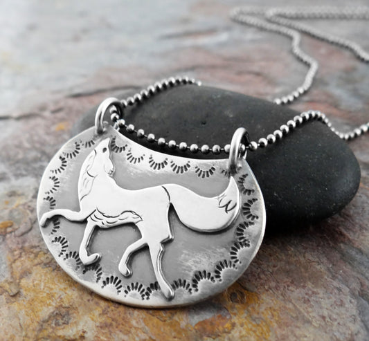 Jaunty Fox || running fox pendant (7014)